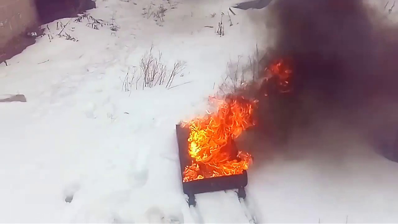 Бензин 92 ((( . Как горит! С местной заправки! - YouTube