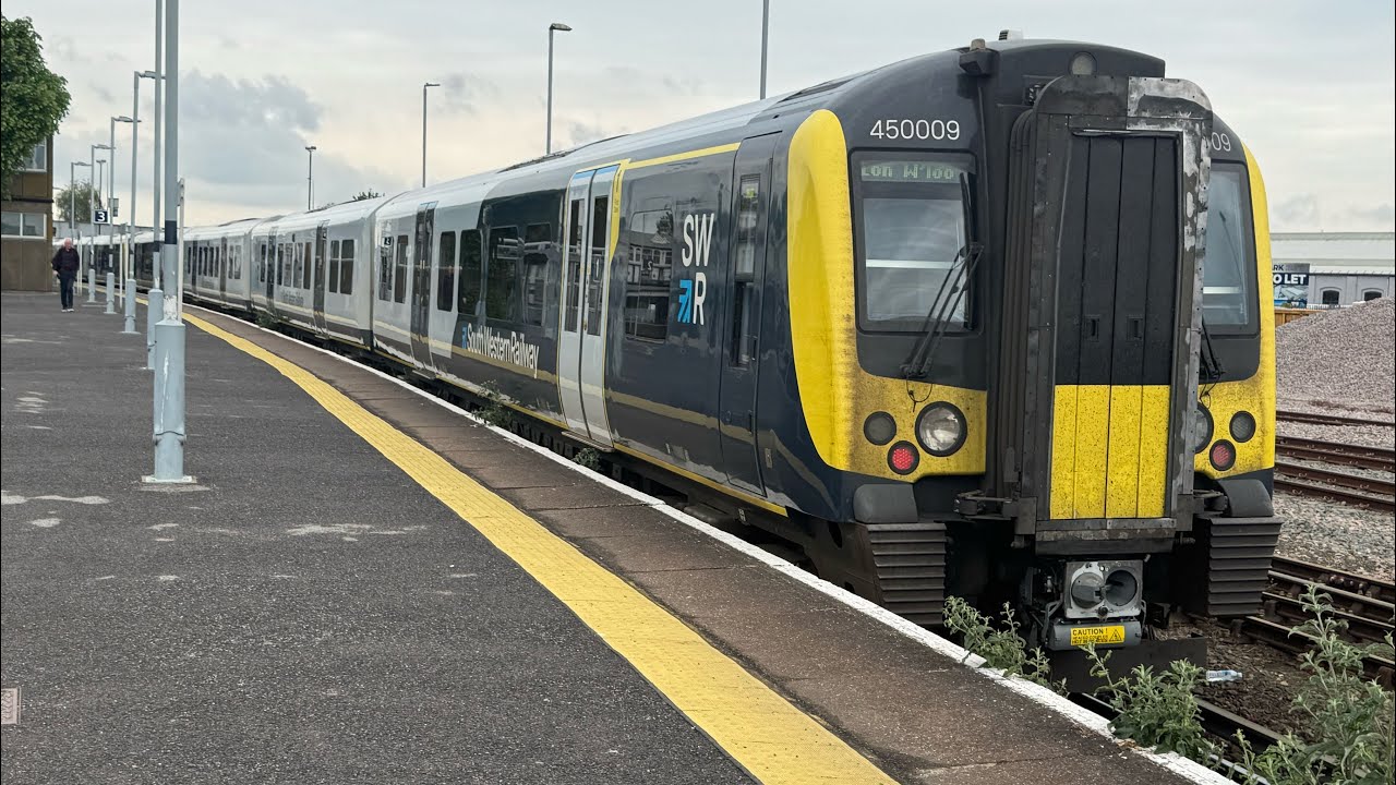 Trains at Eastleigh, SWML, 21/05/25