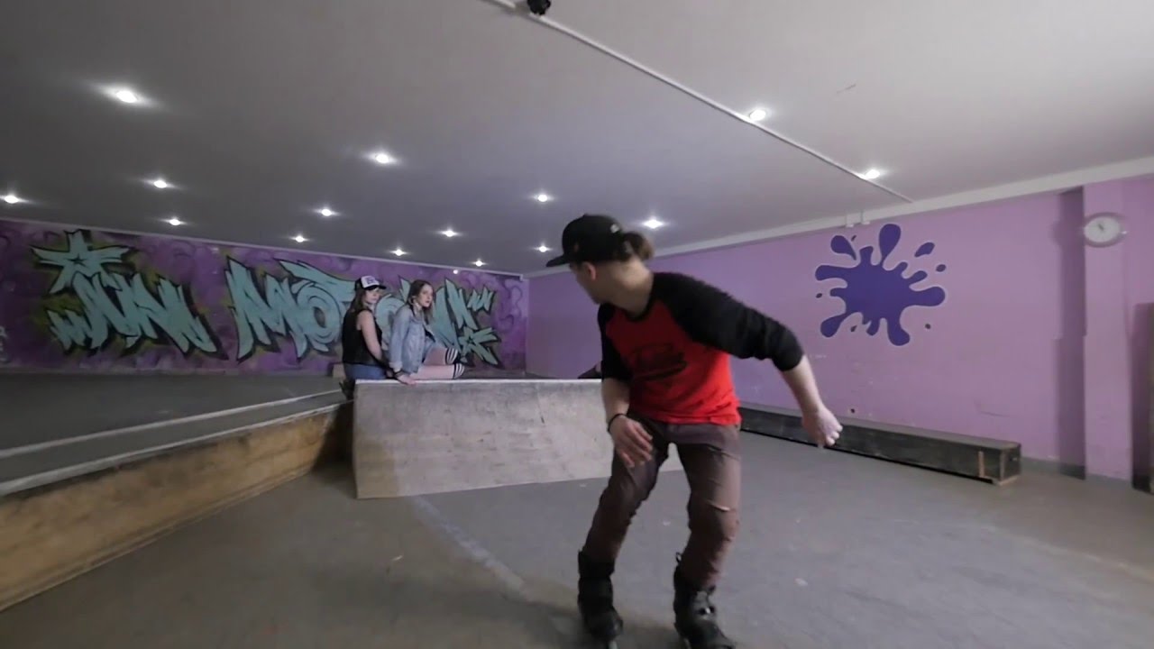 Сцена в скейт - парке. Сериал - Хостел. - YouTube