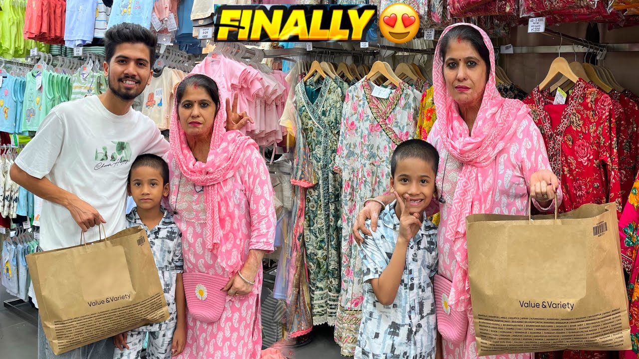 Finnaly 5K SUBSCRIBERS complete..😍/ shopping time with my mom and bhai../Thank you all of you♥️