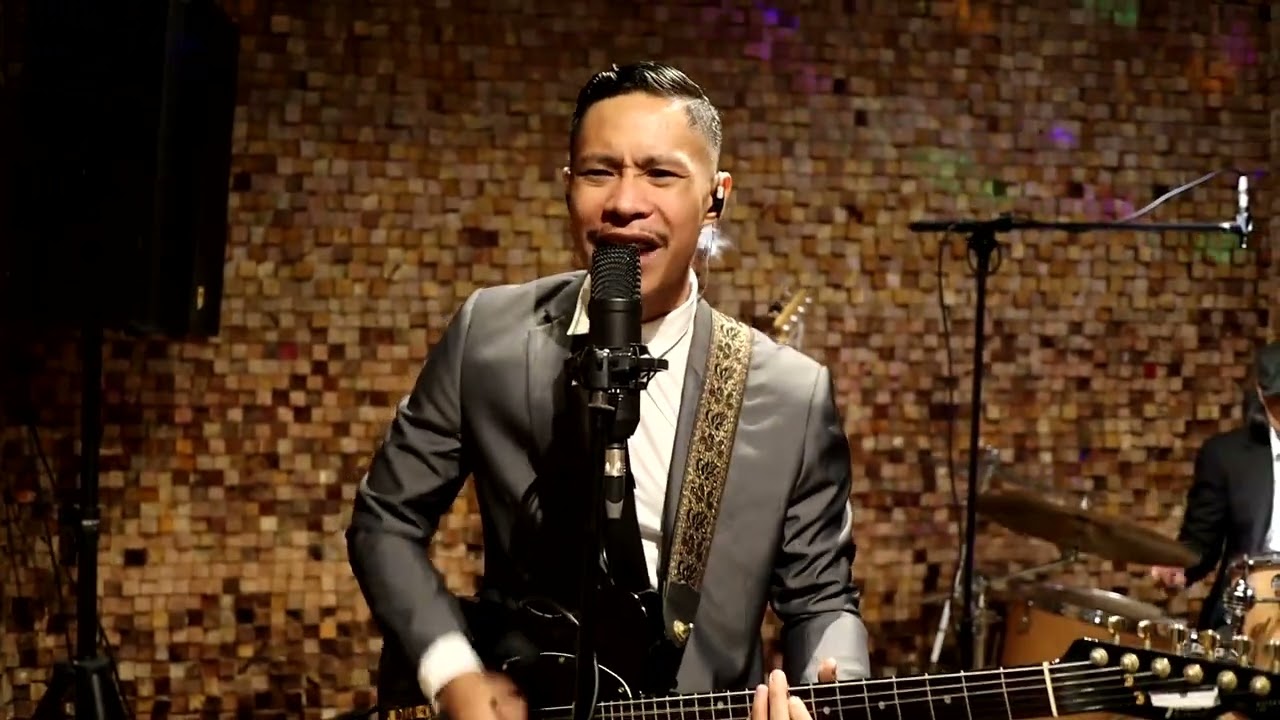 Vicente Couleur - South & North Poles (Live @VCC Friendly Tiger Music Studio & HQ)