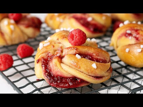 Video: Cara Membakar Roti Raspberry Braided