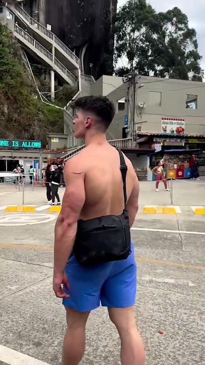 Shirtless Malik Delgaty