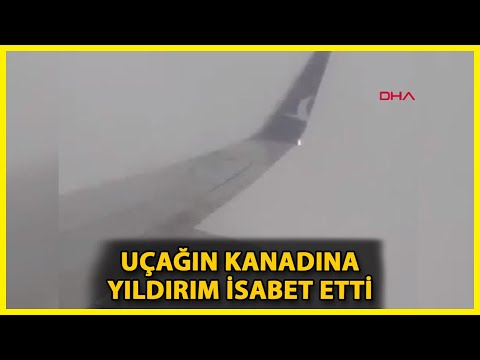 Antalya'da Etkili Olan Fırtınada Araçlar Yolda kaldı, Uçağa Yıldırım İsabet Etti