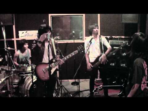 Upbeat Studio/Rocky Road/โลกใบใหม่