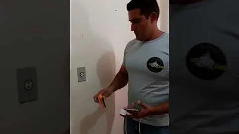 É perigoso ouvir música com o celular carregando?