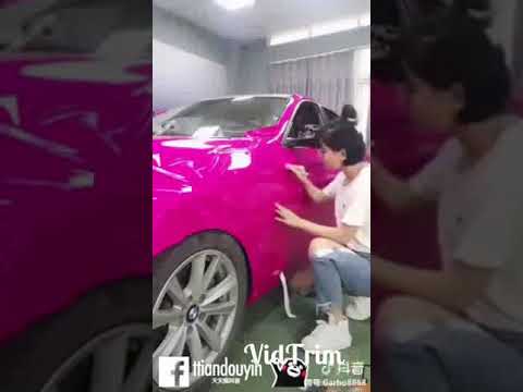 😜 Gadis jepang memasang stiker mobil dengan cepat