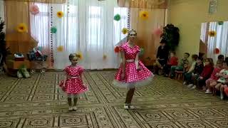 Танец Буги-Вуги (мама и дочка) исп. Шибаевы Наталья и Ляля 5 лет