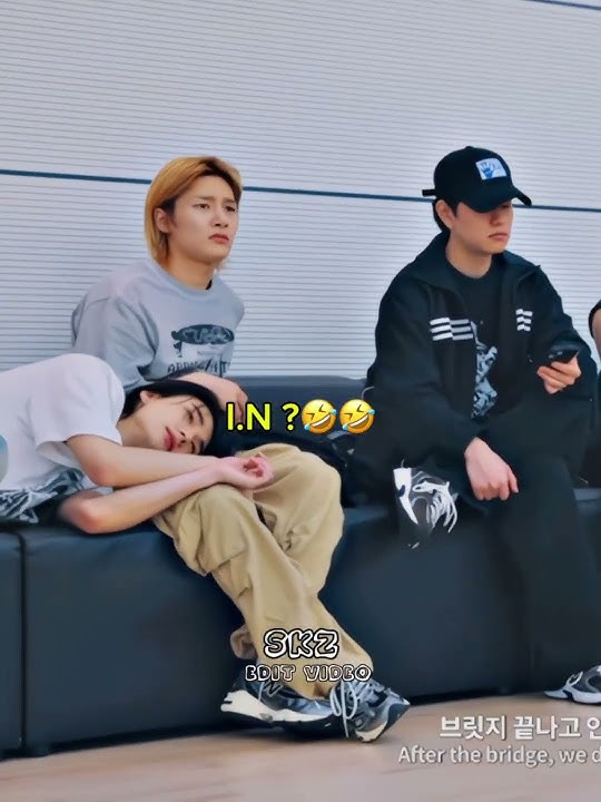 His face 👉🏻🥴#hyunin #hyunjin #jeongin