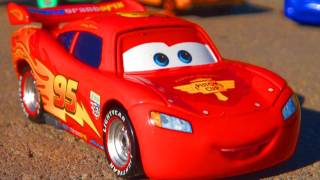 **please like/fave/share** travel wheels edition!!! hi everyone here
is the amazing cars 2 lightning mcqueen with exclusive vehicle! his
specia...