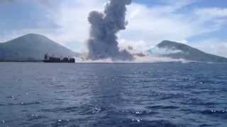 Erupce sopky na Papui Nové Guineji