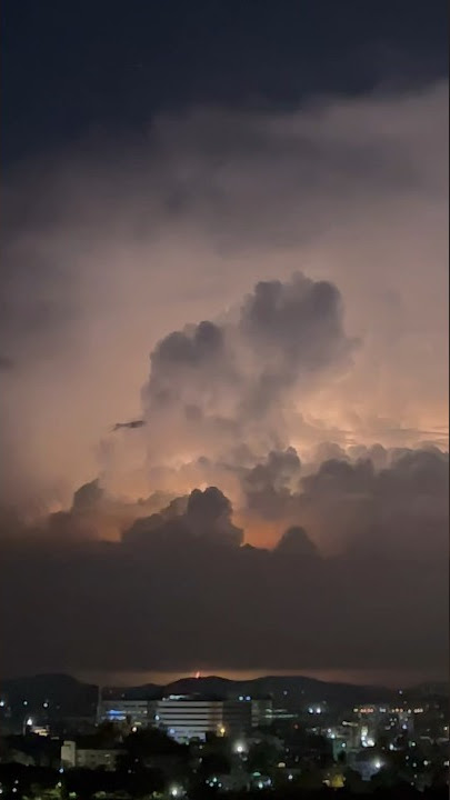 lightning ⚡️ from cloud to the hill watch the yellow light in the bottom 😯😯 #lightningstrike