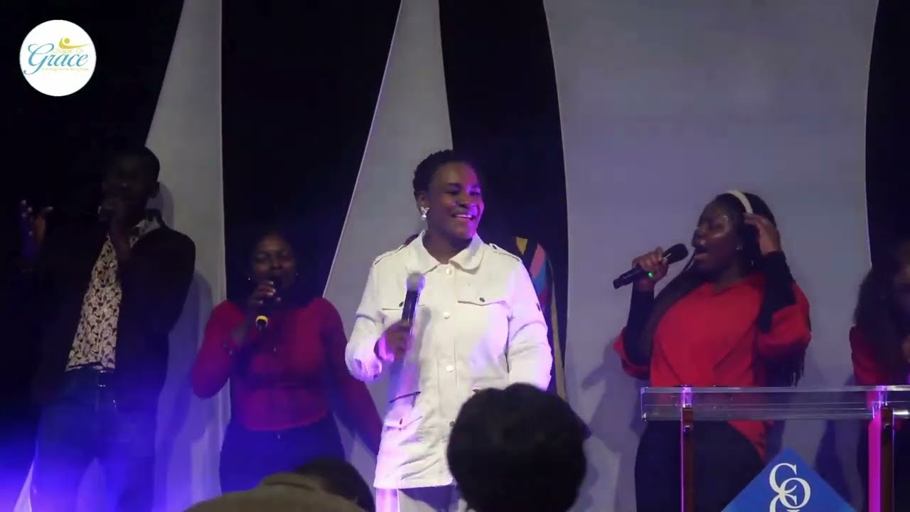 Electrifying Praise Medley | Pat Uwaje-King & COG Praise Team