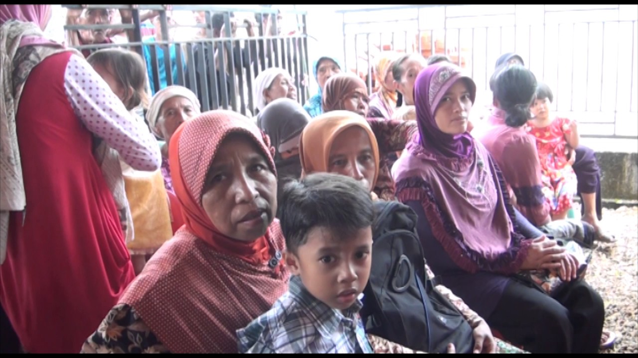 Gubernur Sumatera Selatan Berikan Sejumlah Bantuan ke Desa Air Balui Kec Sanga Desa