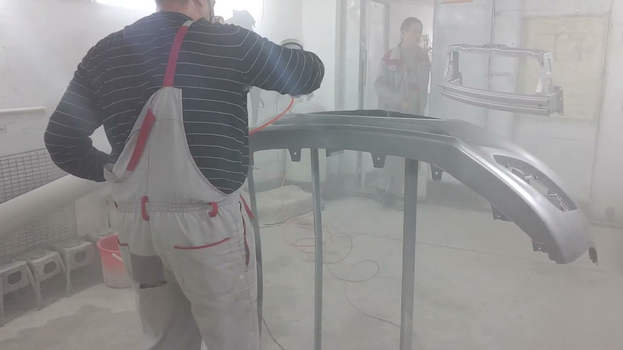 На Спарки поменяли капот бампер и экран 