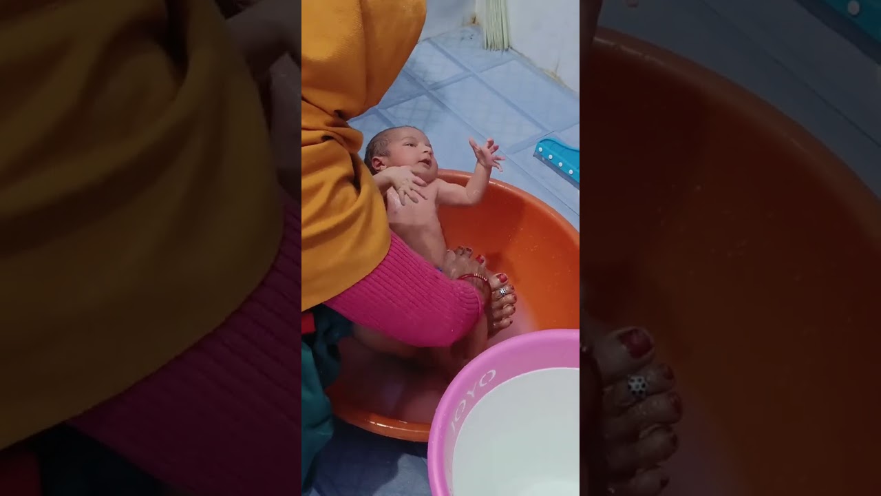 🎬 Pehla Splash, Pehla Smile – Satvik’s First Bath Vlog