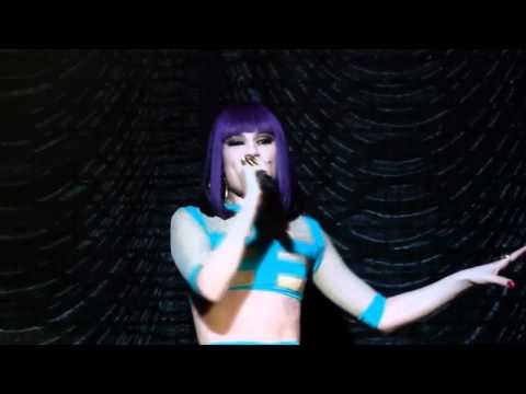 Jessie J - Mamma Knows Best live Liverpool Guild o...