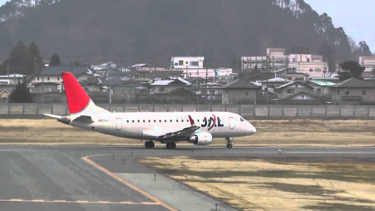山形空港で伊丹行の離陸シーン Youtube
