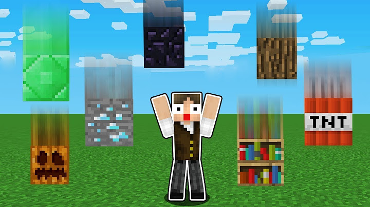 JOGANDO MINECRAFT, MAS A CADA 1 SEGUNDO BLOCO ALEATÓRIO CAI DO CÉU!