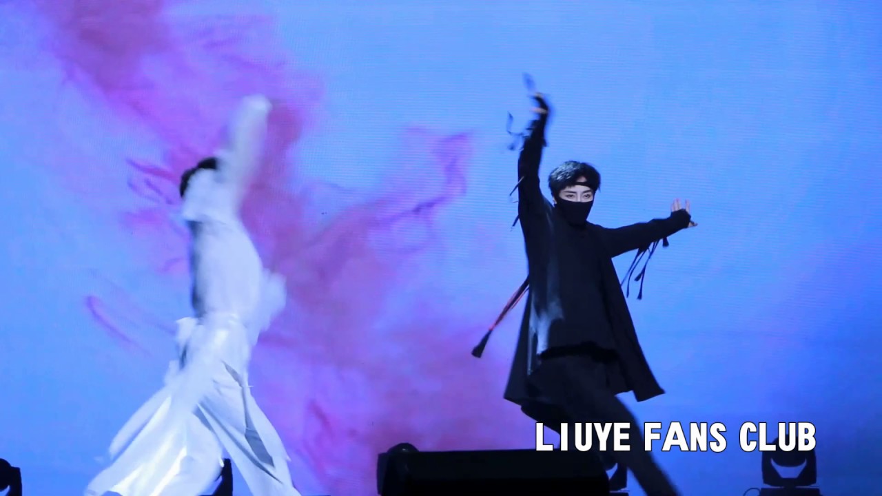 SWIN巡演广州站刘也&吾木提合作舞台《凉凉》 | SWIN FAN MEETING IN GUANGZHOU COLLABORATION ...