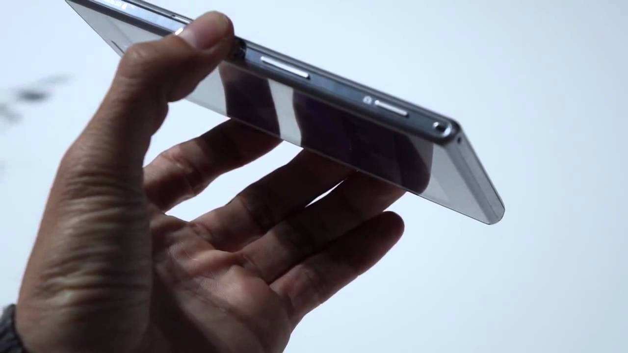 Sony Xperia M2 - MWC 2014 - YouTube