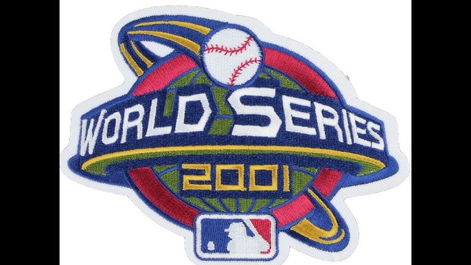 Photo: GAME #4 2001 WORLD SERIES NEW YORK YANKEES VERSUS ARIZONA  DIAMONDBACKS - 