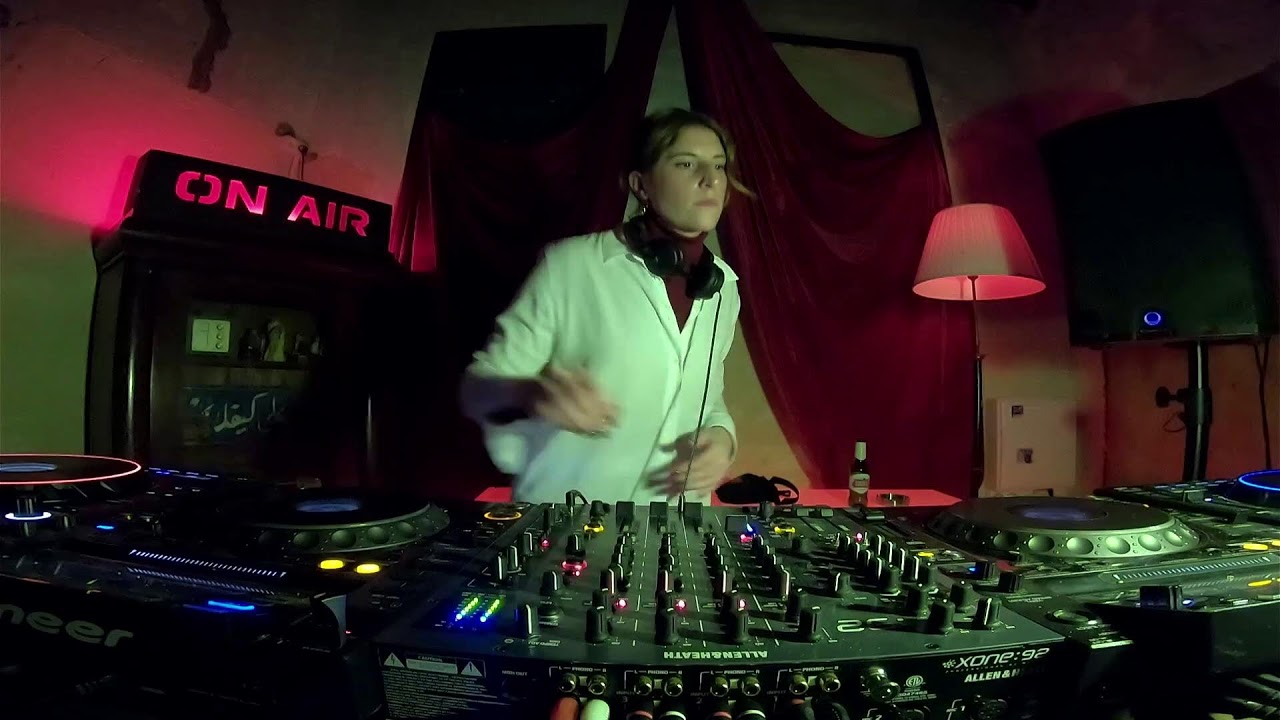 DiscoTech x Kabareet \ Ora z