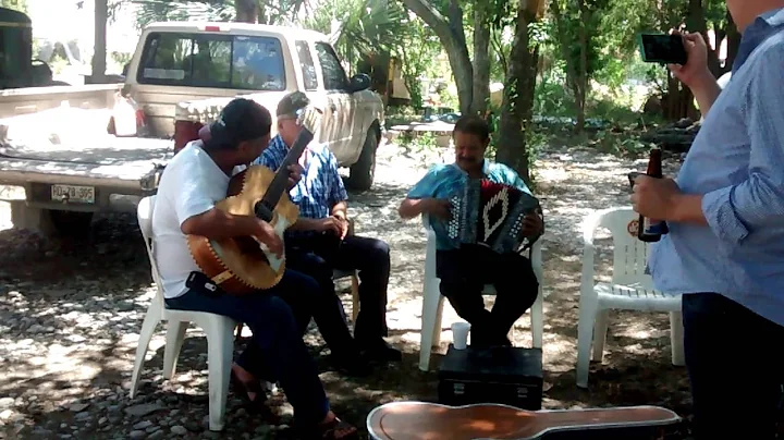 En rancho la senda festejo de don Jaime cavazos