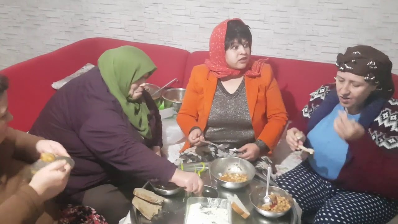 ELMAS TEYZE NOHUT PİŞİRMİŞ