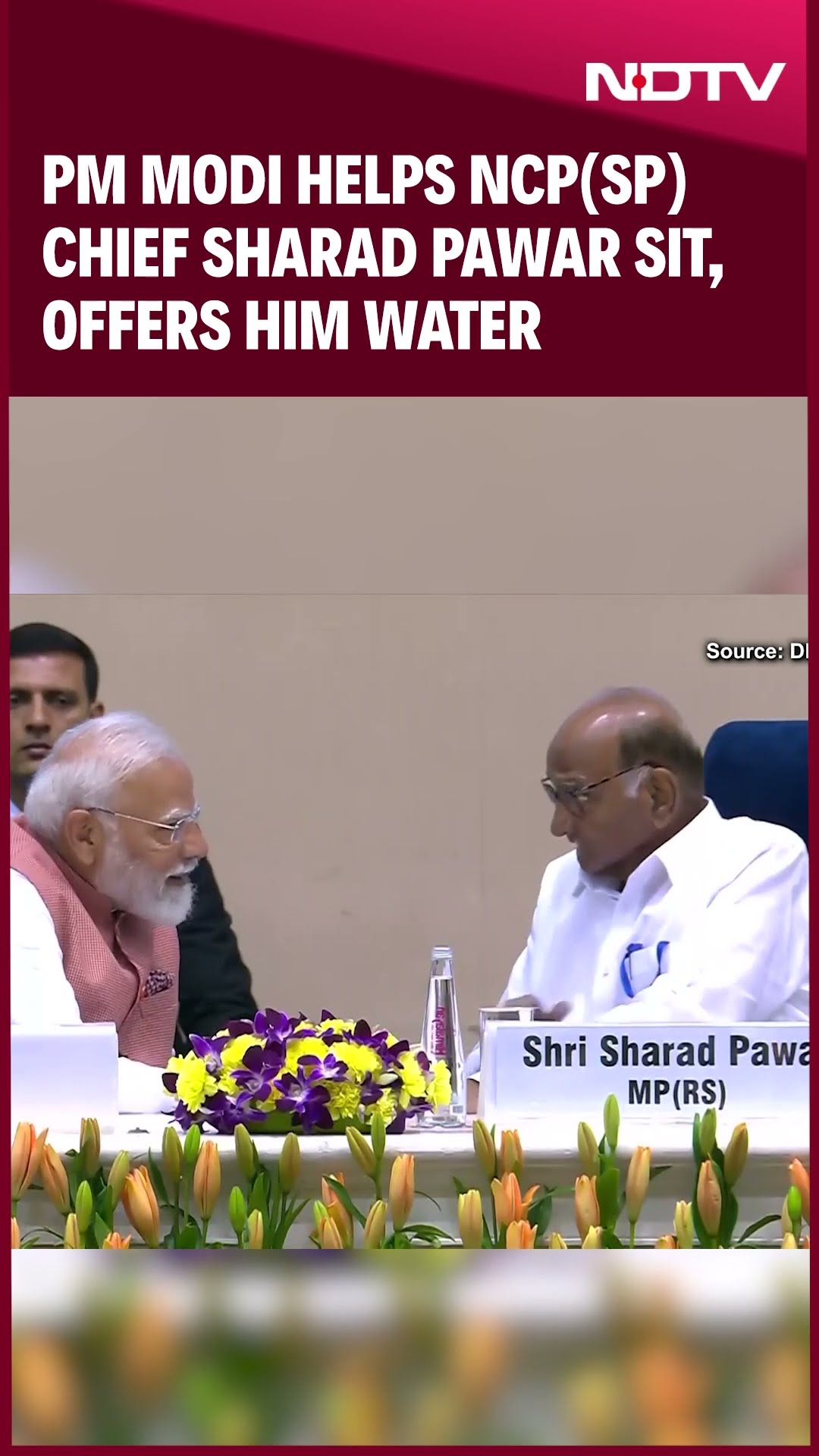 Sharad Pawar And Modi | At Marathi Lit Fest, PM Modi's Gesture To Sharad Pawar