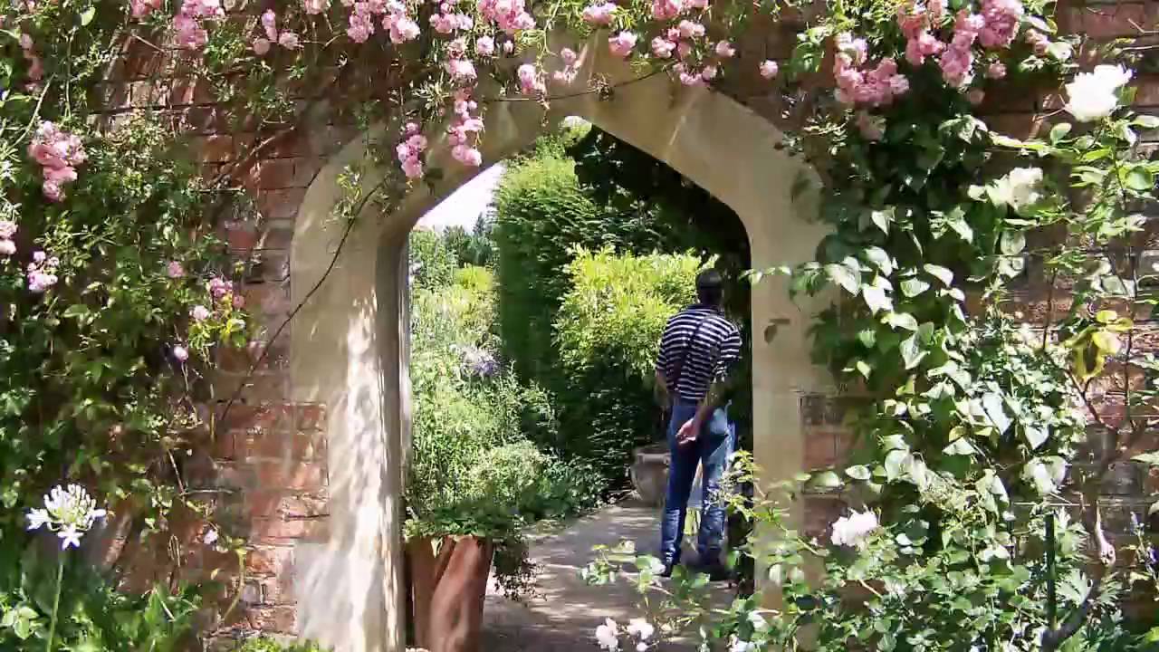 Abbey House Gardens Malmesbury