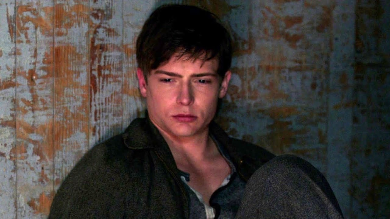 The poor ice seller turned into an oil tycoon, instantly becoming a billionaire.