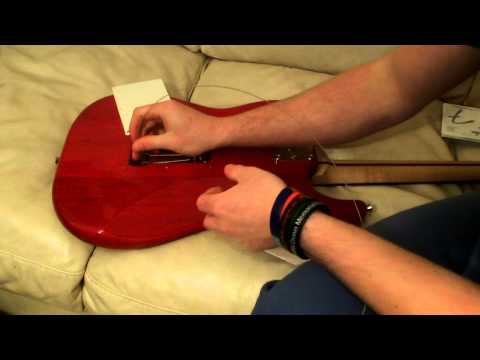 how-to-restring-an-electric-guitar-(beginners-guitar-lesson)