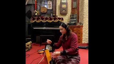 “Trúc xinh “ trẩy hội- st: Bá Quế/ đàn bầu Lệ Giang