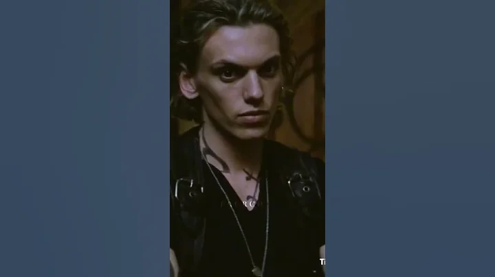 Government hooker.. Jamie Campbell Bower (001) (Ja...