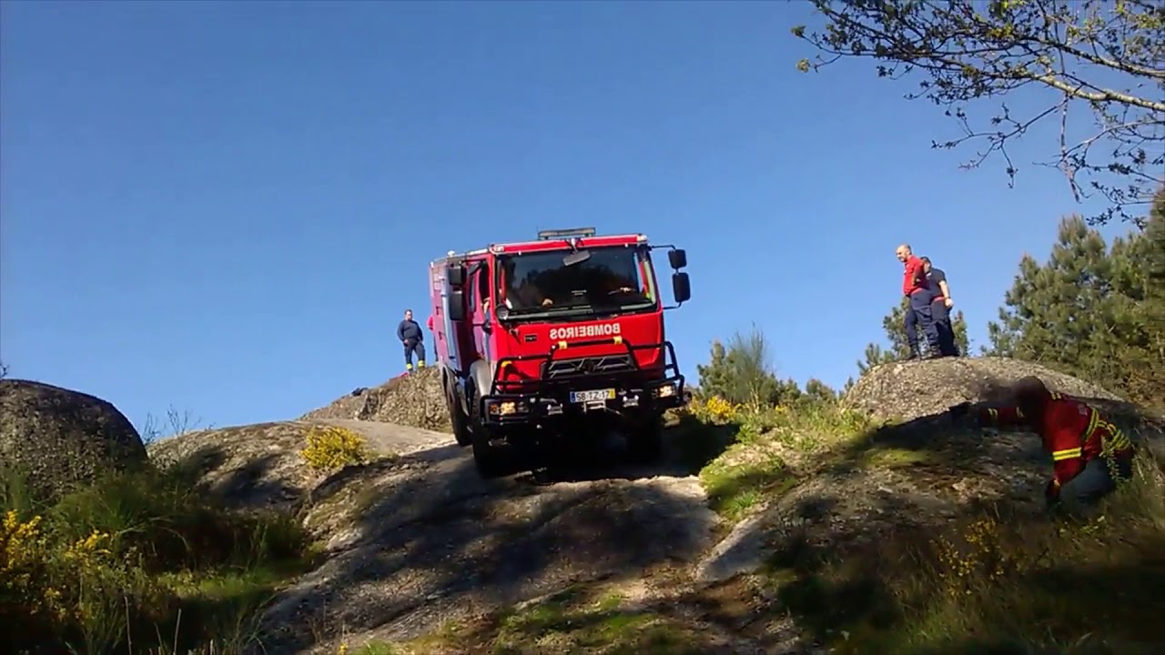 VER COM SOM VFCI Renault D14T 4X4 CCF 280CV Dos Bombeiros Volunt rios ver-com-som-vfci-renault-d14t-4x4-ccf-280cv-dos-bombeiros-volunt-rios