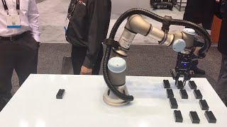 Automate 2017: Robotiq wrist camera & gripper at the UR booth Wealth