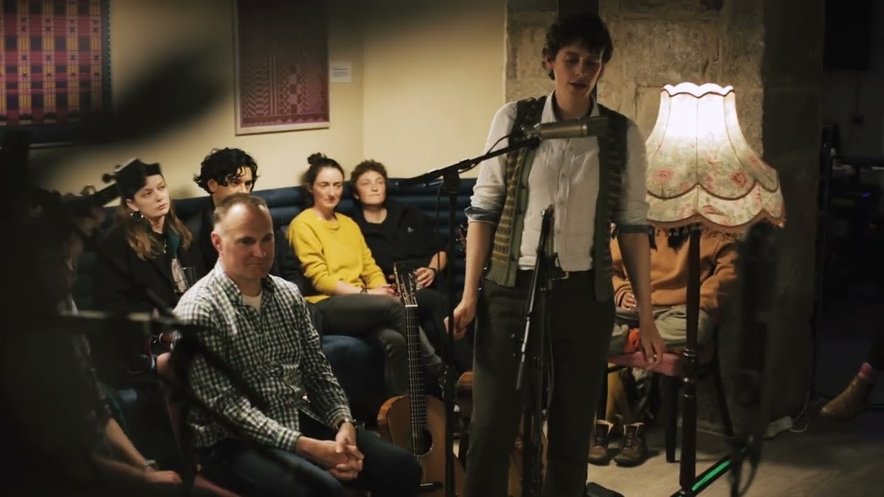 Guarda Old Train - Live In Edinburgh @ Paolozzi su YouTube Guarda Old Train - Live In Edinburgh @ Paolozzi su YouTube