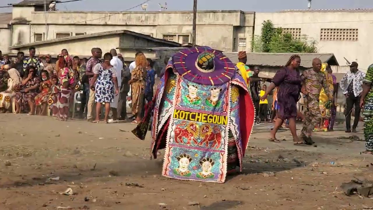 Famille AKIOLA AKPONIKPE, Vodjè/Cotonou, Janvier 2022 