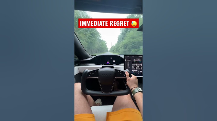 ⚠️ New Tesla Model S Plaid CRUSHES 0-100 on 1% Battery 😳😩 *DON’T TRY THIS* 🤬 #Shorts