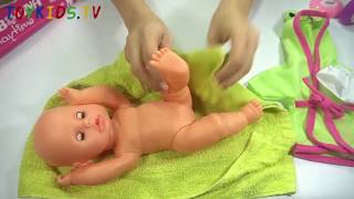 How To Bath A Baby Toy - Amazing Baby Doll Bathtime - Toykids Tv