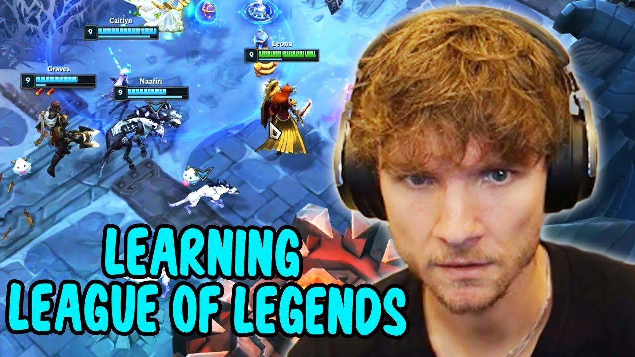 Sammy teaches Teo how to play League of Legends - YouTube