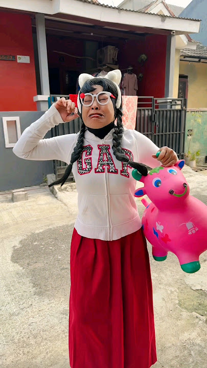 YANG PAKE BAJU PUTIH TI TI TIKUS | NURRAYNI25