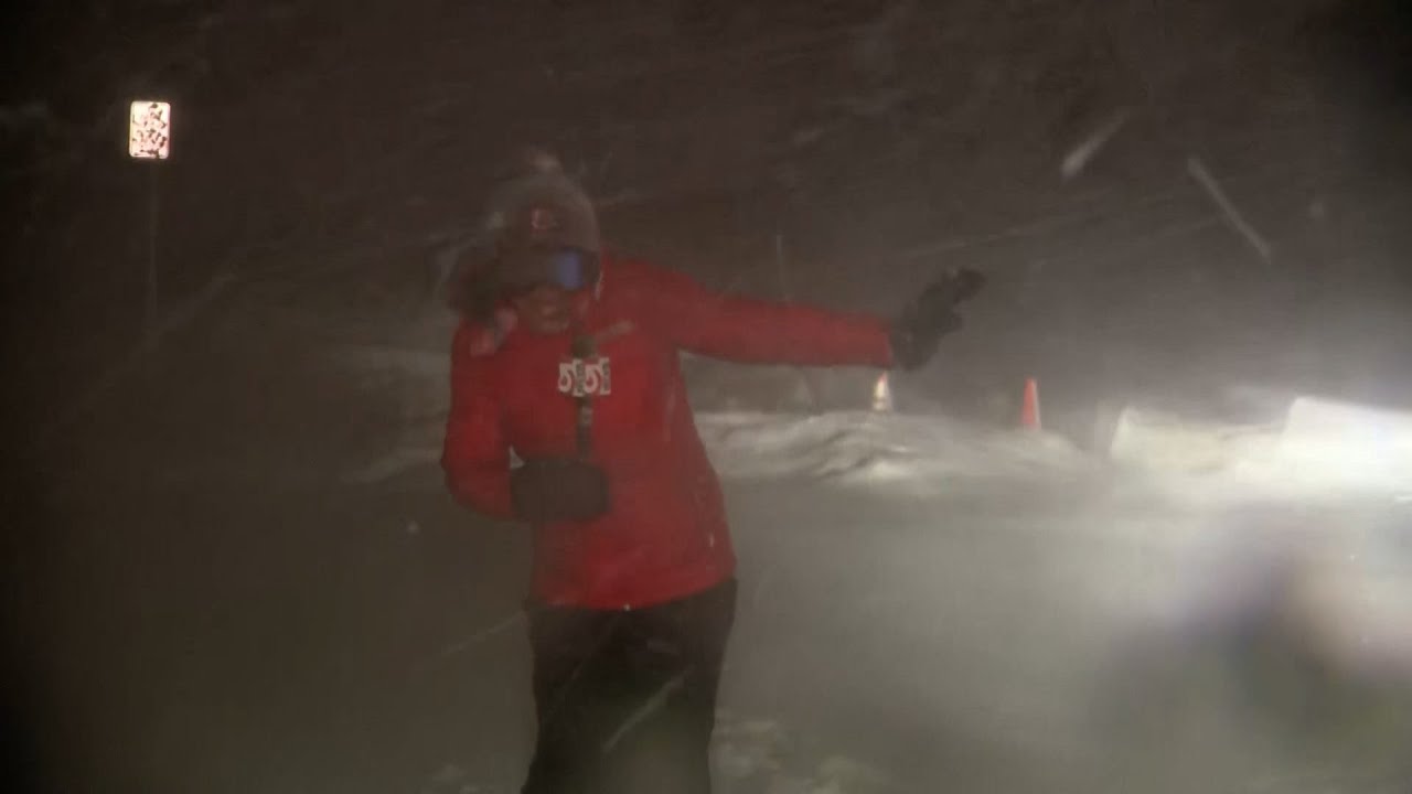 Nor'easter batters Cape Cod, creating blizzard-like conditions