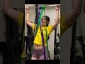 懸垂できない筋トレ女子が、ゴムで調子乗った結果
