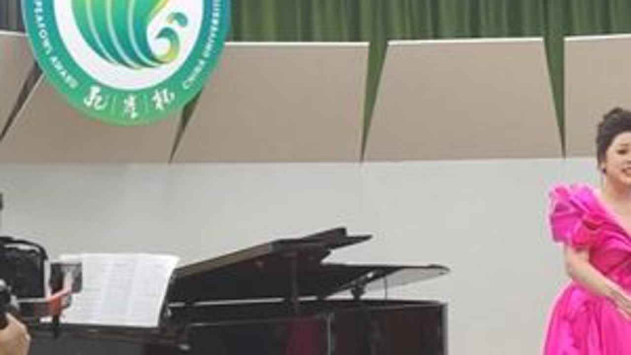 🎶🎨让我们跟着小美女爱徒柏宇欣，一起去探索戏歌的魅力📜💭✨，(๑˃̵ᴗ˂̵)و✧*｡ 感受那千年传承的韵味！😌🎋