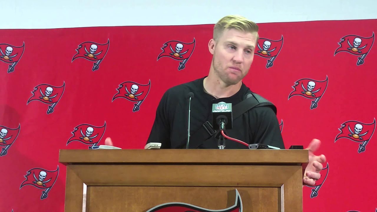 nfl news Tampa Bay Buccaneers QB Josh McCown On The Team's Running Game vs. Cincinnati