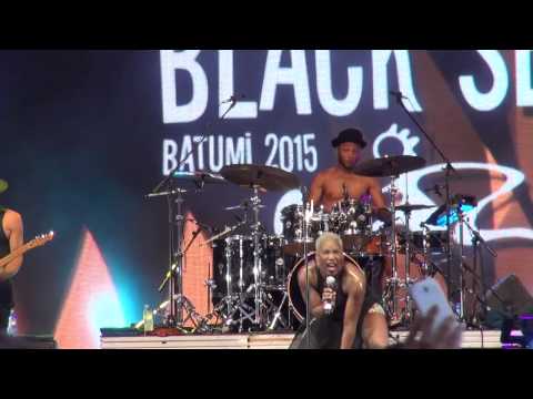 უკომენტაროდ - Black Sea Jazz Festival - Liv Warfield