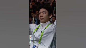 The Lee Yong Dae 🇰🇷 effect from the coaching chair. 😍 #badminton