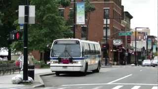 T80-206 RTS B62 leaving Jackson Avenue and Thomson Avenue (10-7-12)